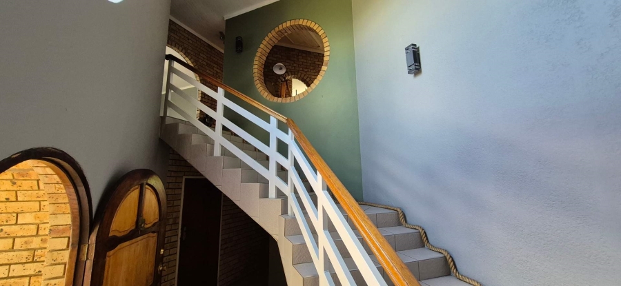 4 Bedroom Property for Sale in Pellissier Free State